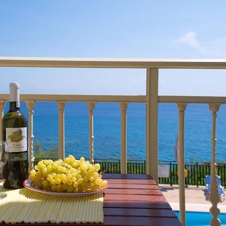 Skala Sleeps 6 *