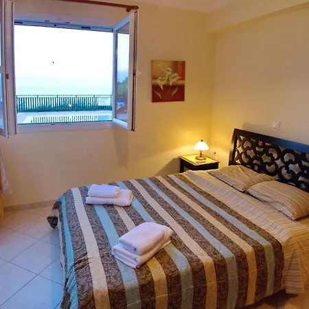Skala Sleeps 6 *