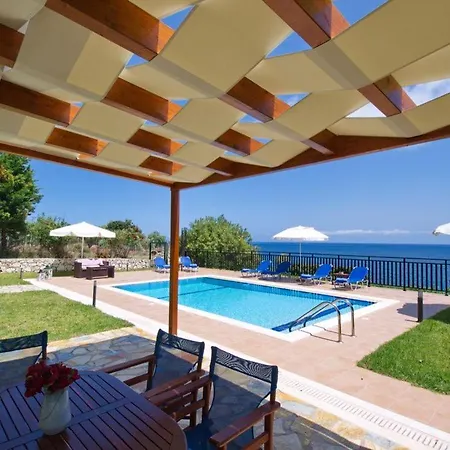 Skala Sleeps 6 * Spathíon